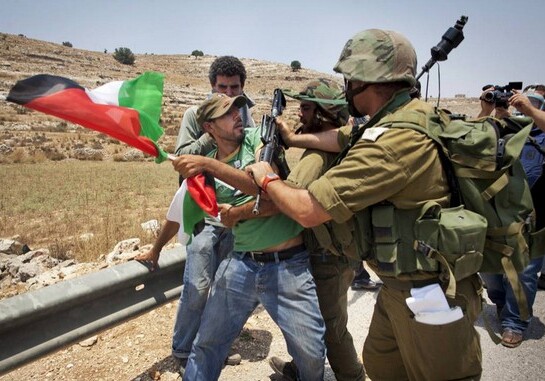 Более 100 палестинцев ранены в стычках с израильтянами