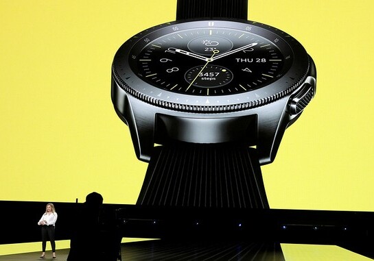 Samsung представил умные наручные часы Galaxy Watch