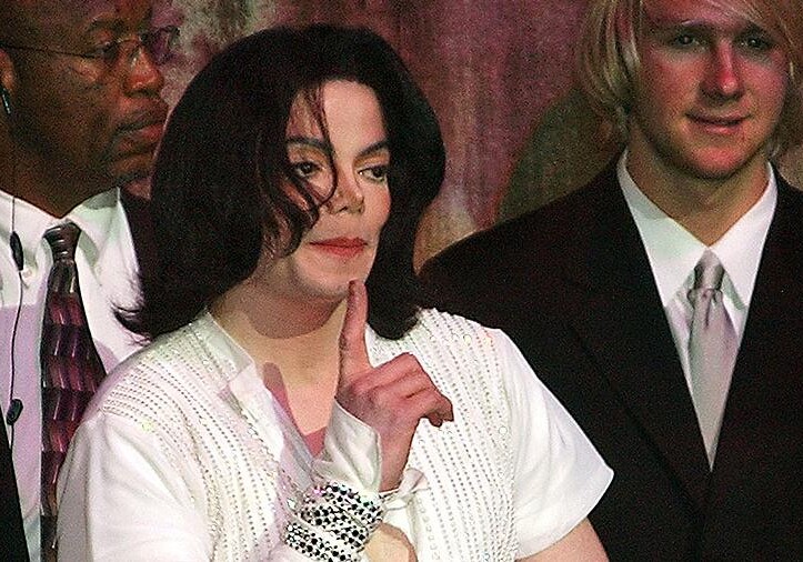 Три песни из посмертного альбома Майкла Джексона признаны фальшивками‍