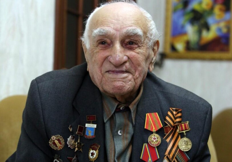 100-летний азербайджанский ветеран стал первым Почётным гражданином Воронежа (Фото)