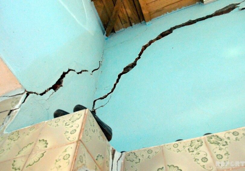 В результате землетрясения в Азербайджане пострадали 3 дома, в около 150-ти постройках возникли трещины
