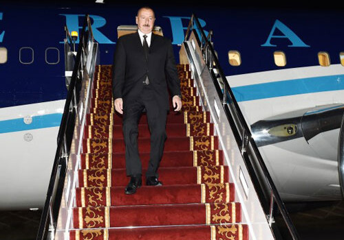 Президент Азербайджана прибыл с визитом в Кыргызстан (Фото)