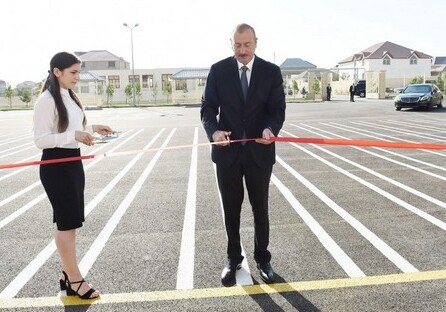 Президент Ильхам Алиев принял участие в открытии школы в Сабунчинском районе Баку (Фото)