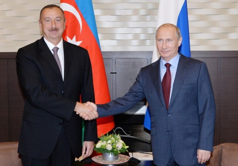 Ильхам Алиев поздравил Владимира Путина с днем рождения