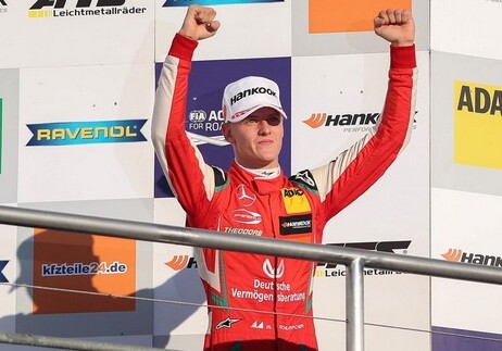 Сын Шумахера стал чемпионом европейской «Формулы-3»