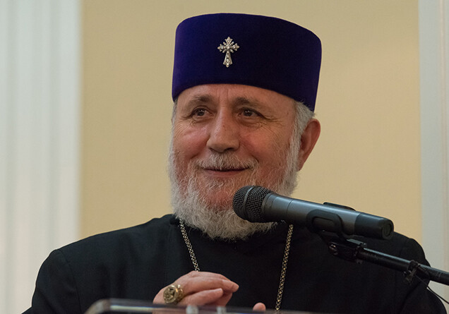 Правительство Армении отклонило законопроект о предоставлении госохраны Католикосу