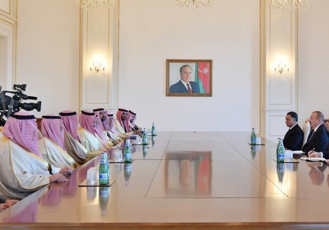 Президент Азербайджана принял главу МИД Саудовской Аравии
