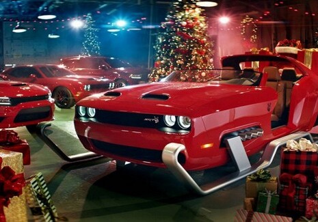 Компания Dodge продемонстрировала компрессорные сани для Санта-Клауса (Видео)