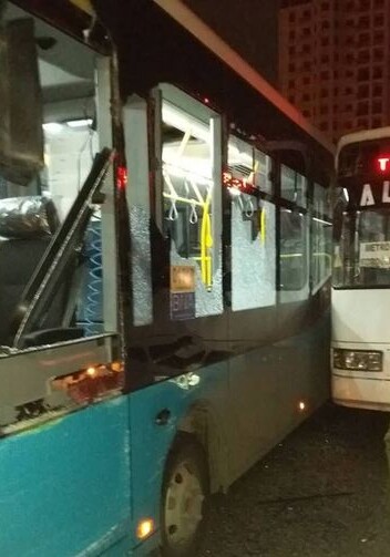 В Баку столкнулись два автобуса