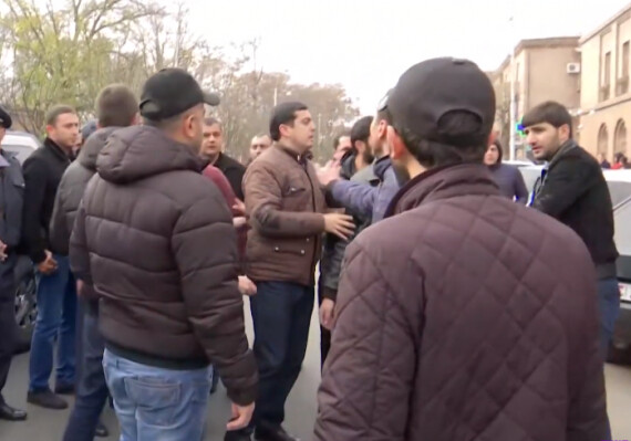 В Армении произошли столкновения сторонников и противников католикоса (Фото-Видео)