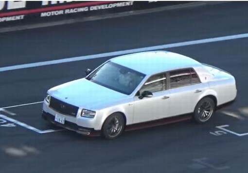 Для президента «Тойоты» сделали очень необычную машину (Видео)