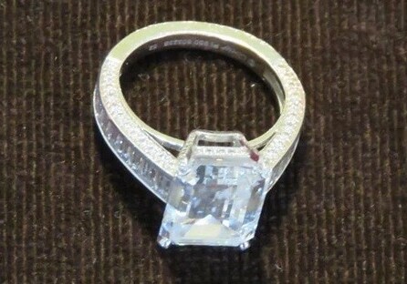 У жены Джахангира Гаджиева изъяли кольцо стоимостью 1 млн фунтов стерлингов