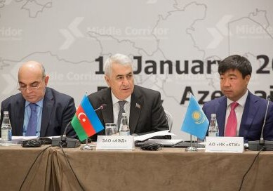 В Баку подписан протокол по Транскаспийскиму международному транспортному маршруту