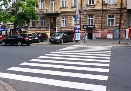 В Баку машина насмерть сбила женщину на пешеходном переходе