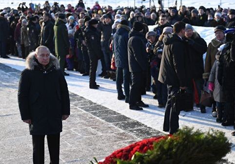Путин принял участие в мероприятиях, посвященных 75-летию полного снятия блокады Ленинграда