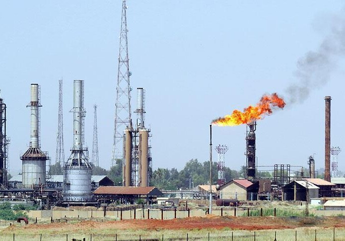 Ирак приостановил экспорт нефти в Иран