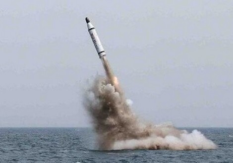 Иран впервые запустил крылатую ракету c подлодки с большой глубины