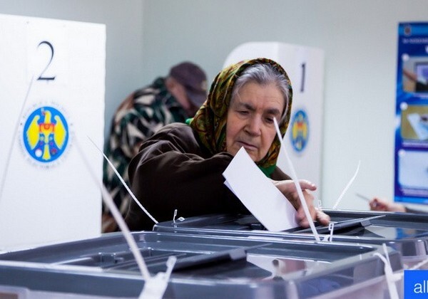 По итогам выборов в парламент Молдовы прошли четыре политические силы (Фото)