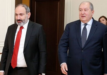 «Президента Армении держат на расстоянии от переговоров по Карабаху» – Политтехнолог