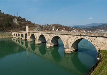 Tурция отреставрировала исторический мост в Европе