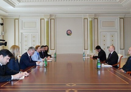 Президент Азербайджана принял хорватскую делегацию (Обновлено)