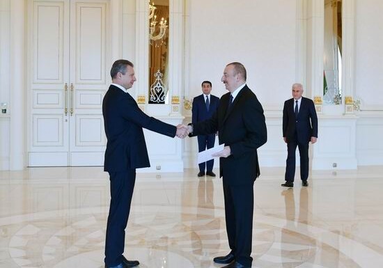 Ильхам Алиев принял верительные грамоты новоназначенного посла Украины в Азербайджане (Фото)