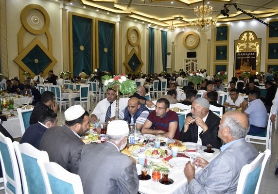 Фонд Гейдара Алиева организовал очередной ифтар в Агдаме (Фото)