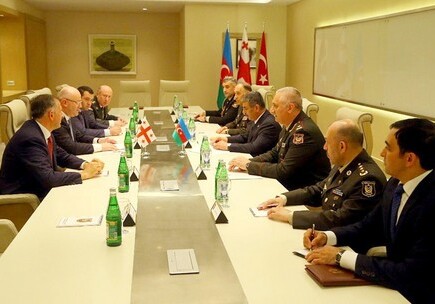 Азербайджан и Грузия подписали план двустороннего сотрудничества в сфере обороны (Фото)