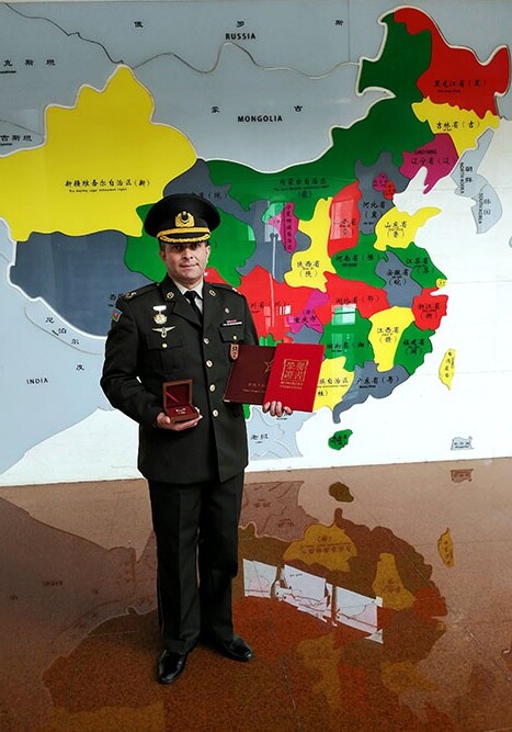 Азербайджанской офицер окончил Военную Академию Китая с золотой медалью (Фото)