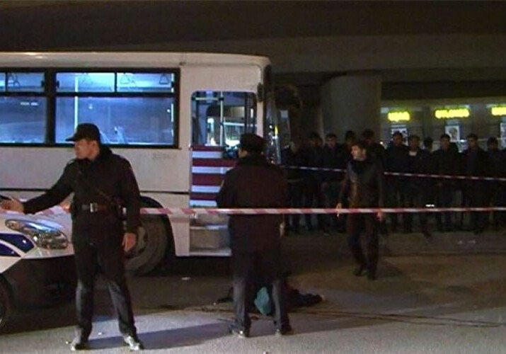 Пассажирский автобус сбил ребенка в Баку