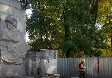 Снос памяти: Польша демонтировала более 420 советских монументов (Видео)