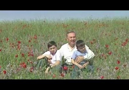 Назарбаев снял клип на собственную песню (Видео)