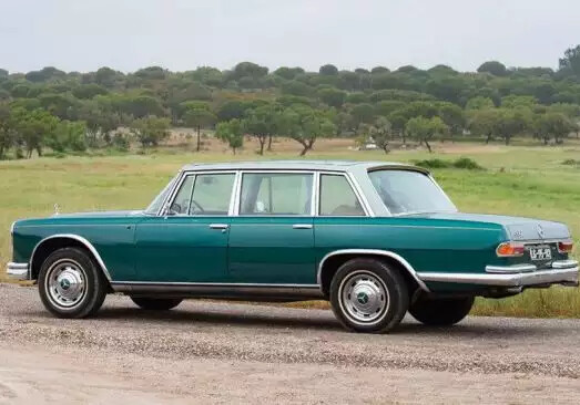 Легендарный Mercedes-Benz W100 1966 года выпуска выставлен на аукцион