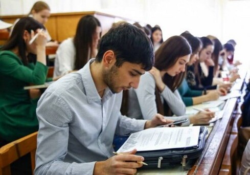 В Азербайджане изменен порядок выплаты стипендий студентам