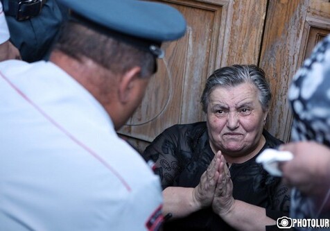 Матери погибших военнослужащих провели акцию протеста в Ереване