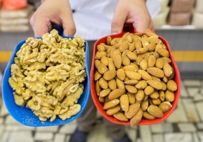 Ученые: пригоршня орехов в день спасет от ожирения