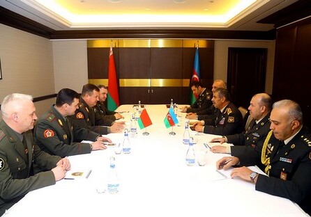 Баку и Минск обсудили вопросы развития двустороннего военного сотрудничества (Фото)