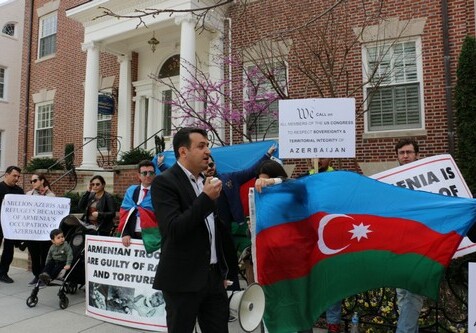 В Вашингтоне прошла акция азербайджанцев против визита карабахского сепаратиста в США (Видео)