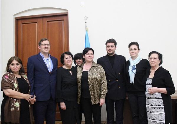 Потомок Гаджи Зейналабдина Тагиева из Франции встретился с родственниками в Баку (Фото)