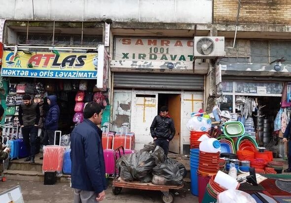 На бакинском рынке «8-ой км» выявили мясо неизвестного происхождения - по 5,5 маната за килограмм (Фото)