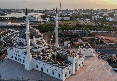 Турция построила самую большую мечеть в Джибути (Фото)