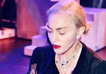 «Боль, что я испытываю, невыносима»: Мадонна отменила свои концерты