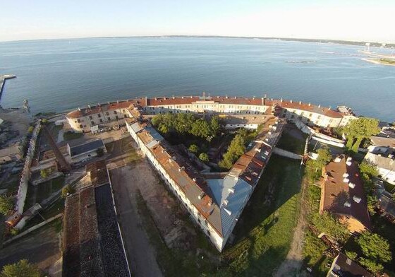 Крепость Николая I продали за €5 млн - Ее превратят в центр с отелями и ресторанами