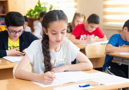 Определен график занятий в школах на праздники - в Азербайджане