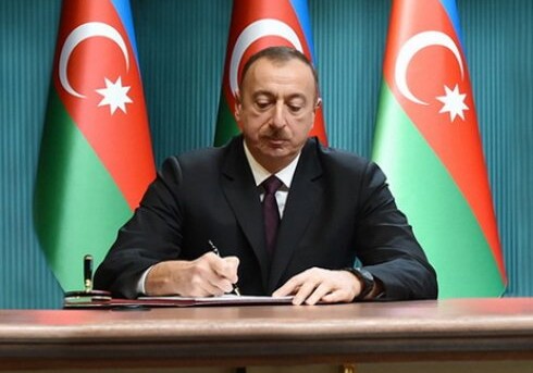 Тофигу Рафиеву предоставлена персональная пенсия Президента Азербайджана