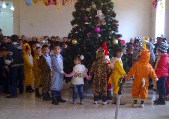 Во сколько обходятся новогодние представления для детей в Баку? - Цены