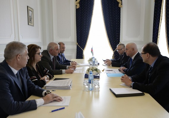 Председатель ЦИК Азербайджана встретился с делегацией наблюдательной миссии СНГ