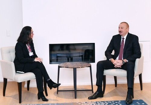 Президент Азербайджана встретился в Давосе с председателем компании Swiss Re (Фото)
