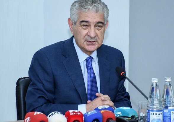 Али Ахмедов: «Данные exit poll указывают на победу партии «Ени Азербайджан»