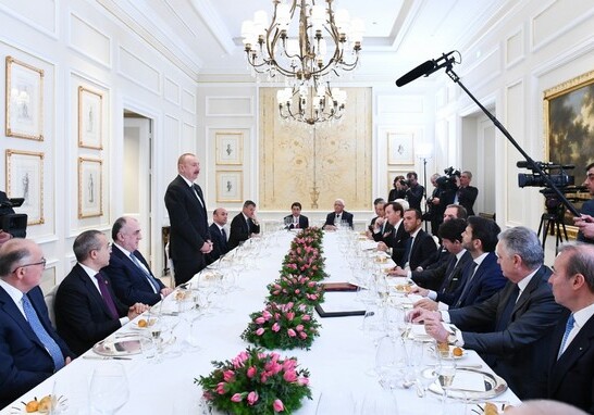 Состоялся рабочий обед Президента Ильхама Алиева с руководителями крупнейших компаний Италии (Фото)